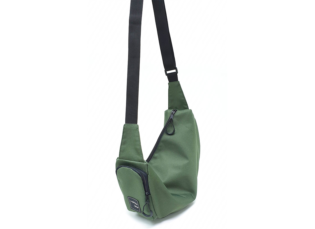 Crossbody shoulder bag 21010 military green hanging L side