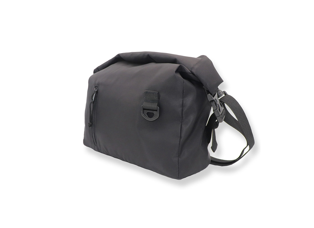 Rolltop Shoulder Bag - 22012- R-side - Black