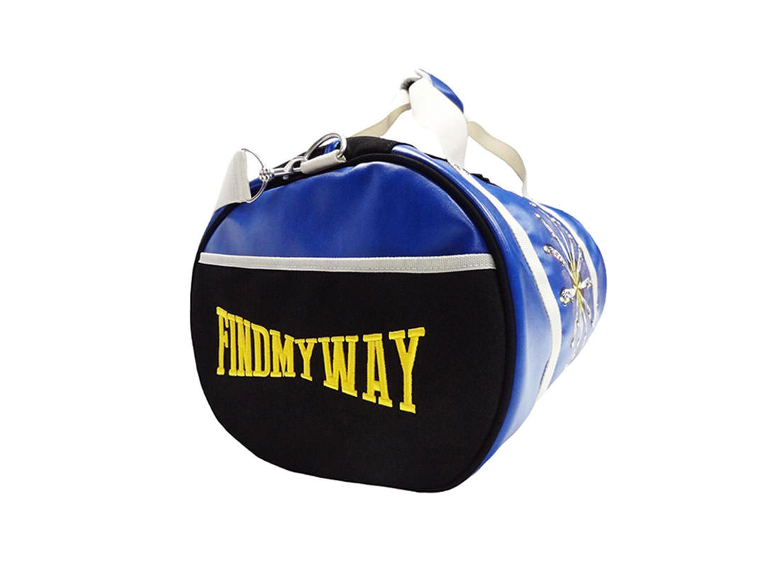 Large duffel bag with car-knife printing side